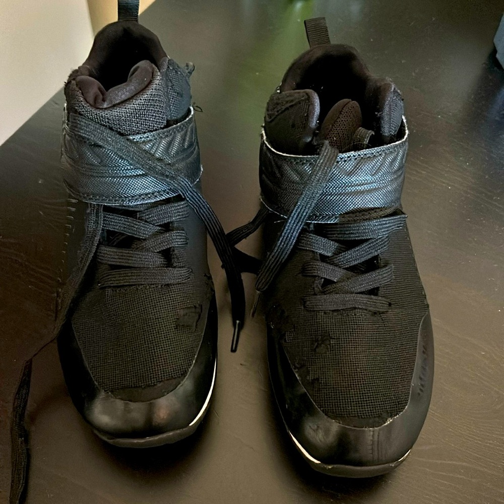 Boys Baseball Cleats